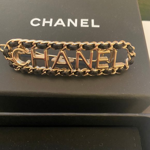 Authentic CHANEL 20C HAIR CLIP BARRETTE NEW IN BOX - Picture 5 of 8